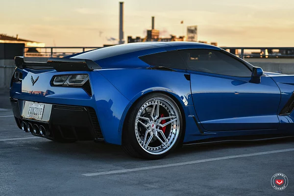 Фото дисков Vossen M-X1 (3-Piece) Глянцевый лак на Chevrolet Corvette C7