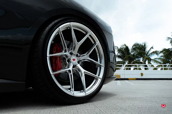 Фото дисков Vossen S21-01 Полированный лак на Ferrari GTC4Lusso