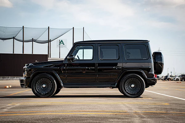 Фото дисков HRE 501 GTM Черный сатин на Mercedes-Benz G-Class III