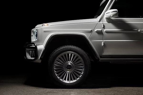 Фото дисков HRE L103M Глянцевый лак на Mercedes-Benz G-Class III