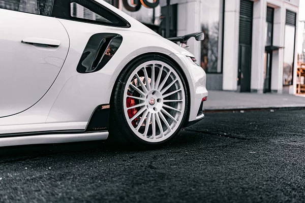 Фото дисков HRE 309M Белый глянец на Porsche 911 VIII