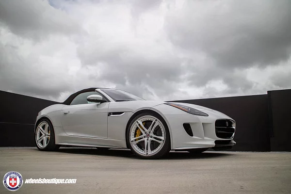 Фото дисков HRE S207 Белый глянец на Jaguar F-Type