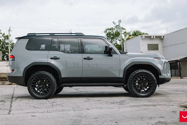 Lexus GX III