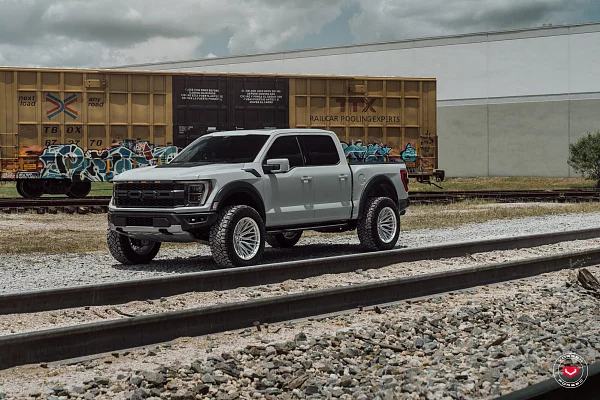 Фото дисков Vossen VFX-04 Глянцевый лак на Ford F-150 XIV