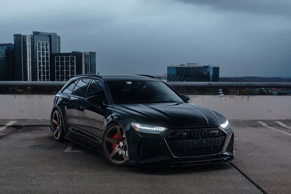 Фото дисков HRE 305M Глянцевая бронза на Audi A/RS 6 (C8)
