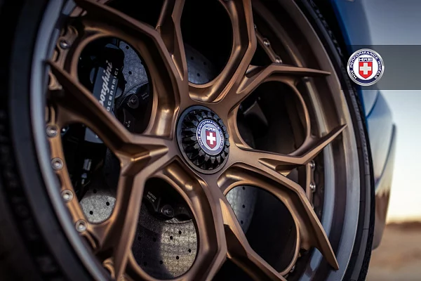 Фото дисков HRE S111SC Сатиновая темная медь на Lamborghini Aventador