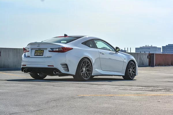 Фото дисков HRE FF01 Сатиновый графит на Lexus RC