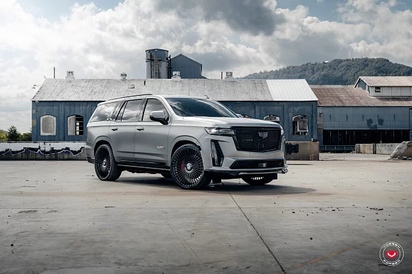 Фото дисков Vossen S17-16 Черный глянец на Cadillac Escalade V