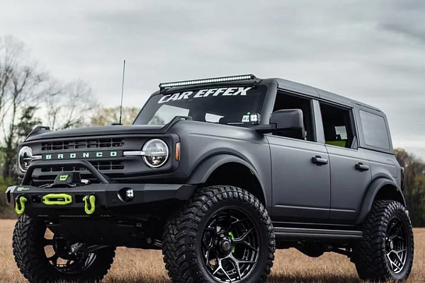 Фото дисков 4PLAY 4PF6 Черный сатин на Ford Bronco