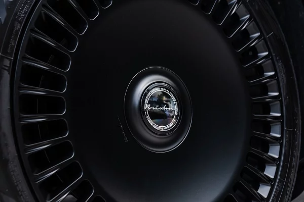 Фото дисков Brixton Forged LX16 Черный сатин на Cadillac Escalade V