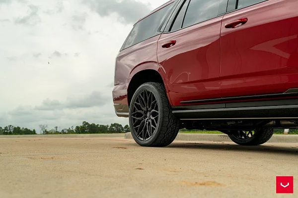 Фото дисков Vossen HF6-3 Черный глянец на Cadillac Escalade V