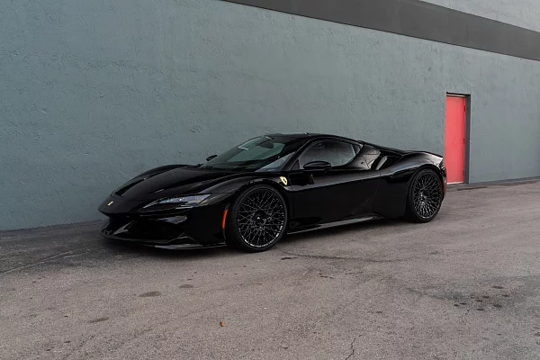 Фото дисков HRE 501M Черный глянец на Ferrari SF90