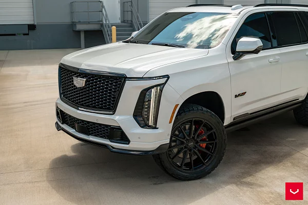 Фото дисков Vossen HF6-1 Черный глянец на Cadillac Escalade V