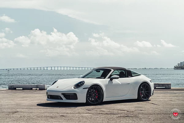 Фото дисков Vossen EVO-2 Черный сатин на Porsche 911 VIII
