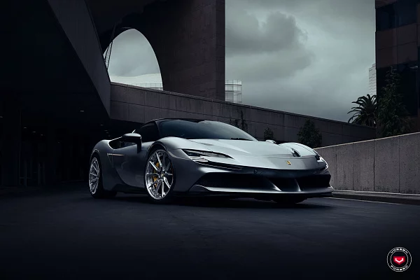 Фото дисков Vossen EVO-2R (3-Piece) Глянцевый лак на Ferrari SF90