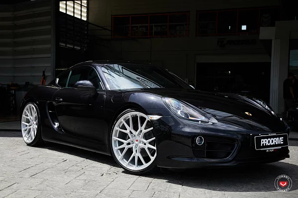 Фото дисков Vossen M-X3 Глянцевый лак на Porsche Cayman II