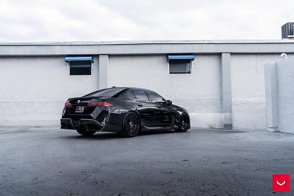 Фото дисков Vossen HF-9 Черный глянец на BMW 5/M5 (G60/G90)