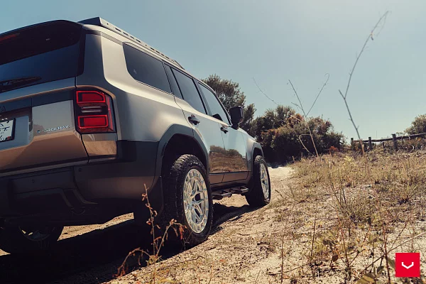 Фото дисков Vossen HFX-1 (6-Lug) Серебро на Toyota Land Cruiser Prado 250