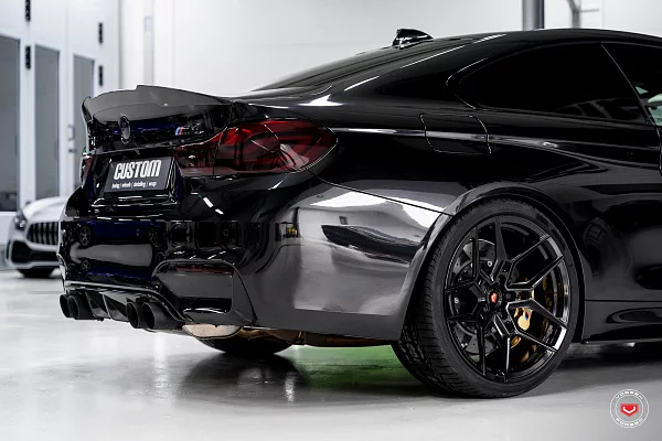 Фото дисков Vossen EVO-4 Черный глянец на BMW 4/M4 (F32/F82)