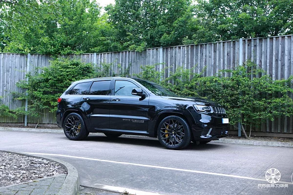 Фото дисков Vossen S17-01 Глянцевый темный лак на Jeep Grand Cherokee IV