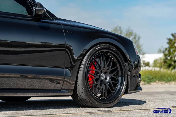 Фото дисков HRE 540C Черный сатин на Audi A/S 8 (D4)