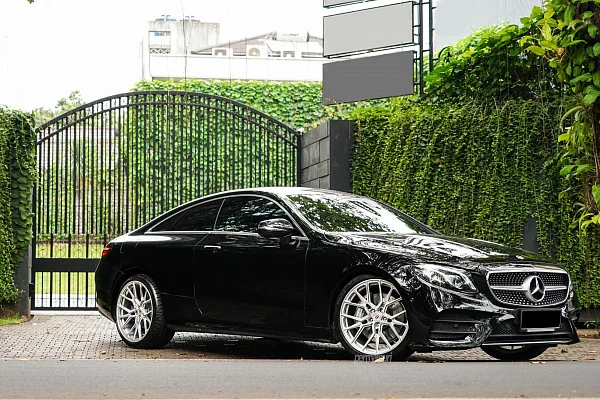 Фото дисков Vossen M-X3 Сатиновый лак на Mercedes-Benz E-Class (W213, S213, C238)