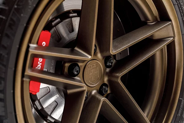 Фото дисков HRE G-Code Сатиновая темная бронза на Ford Mustang VI