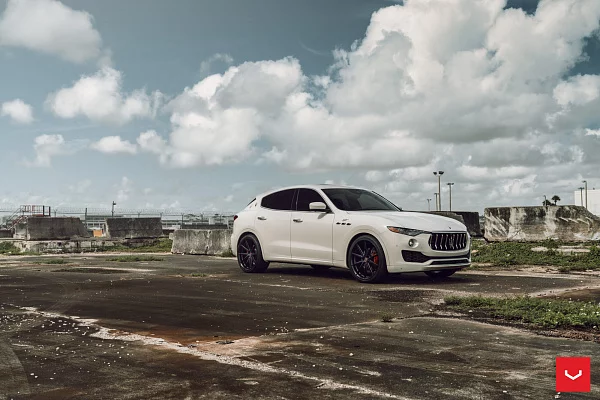 Фото дисков Vossen HFX-2 (5-Lug) Черный сатин на Maserati Levante