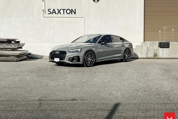Audi S5 F5