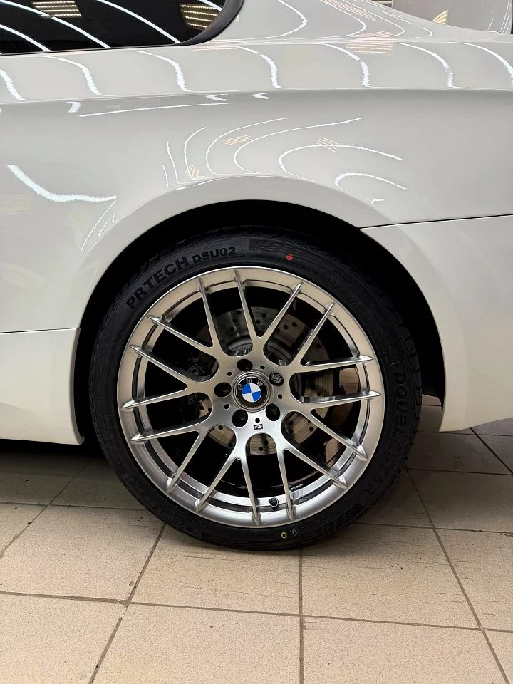 19" диски в дизайне BMW 359M и окрасе Hyper Silver