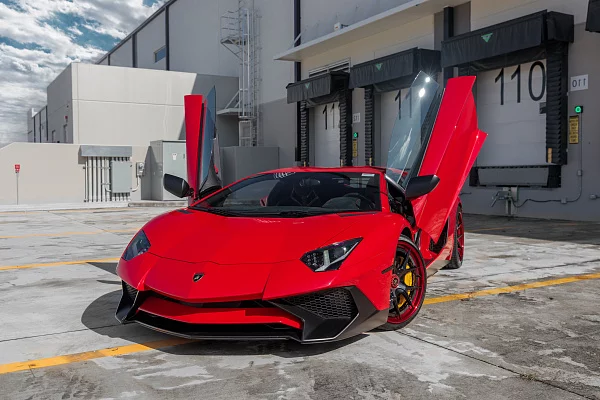 Фото дисков Strasse Wheels SM5R Deep Concave FS Другой цвет на Lamborghini Aventador