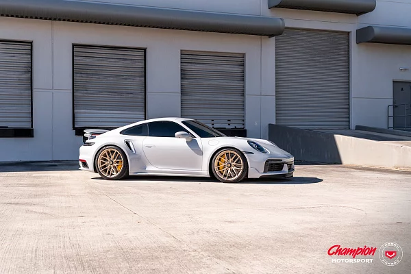 Фото дисков Vossen RS19 Сатиновая шампань на Porsche 911 VIII