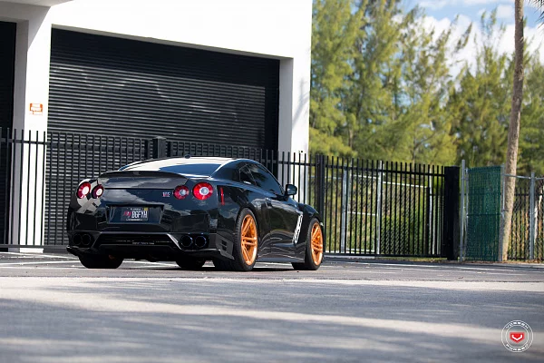 Фото дисков Vossen CG-202 Глянцевая медь на Nissan GT-R