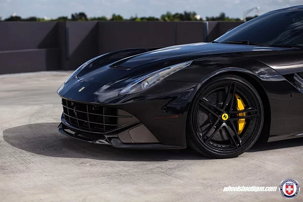 Фото дисков HRE S207 Черный сатин на Ferrari F12