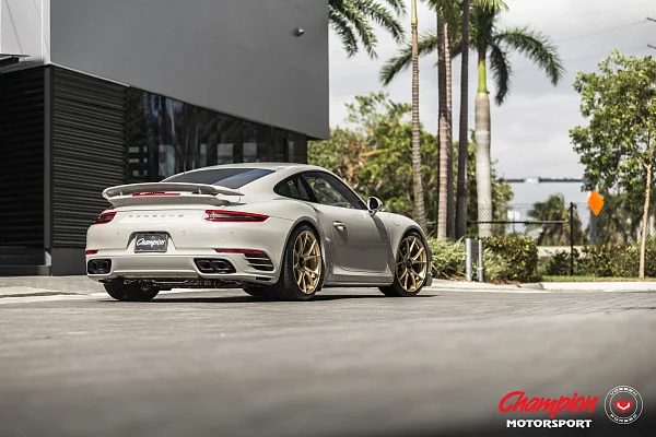 Фото дисков Vossen RS74 Глянцевое золото на Porsche 911 VII
