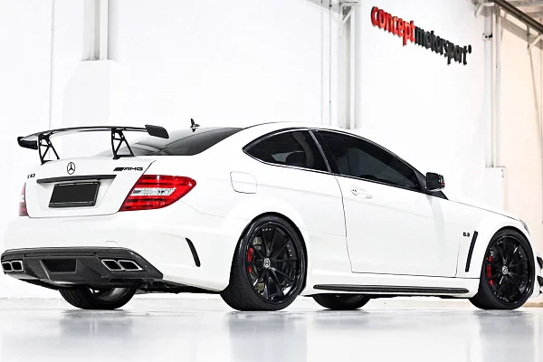 Фото дисков HRE S204 Черный сатин на Mercedes-Benz C-Class (W204)