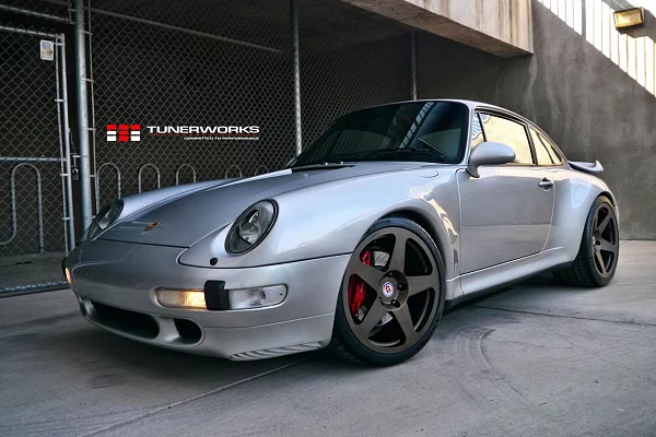 Фото дисков HRE 305M Сатиновая бронза на Porsche 911 IV