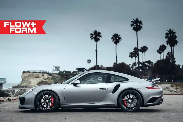 Фото дисков HRE FF04 Черный сатин на Porsche 911 VII