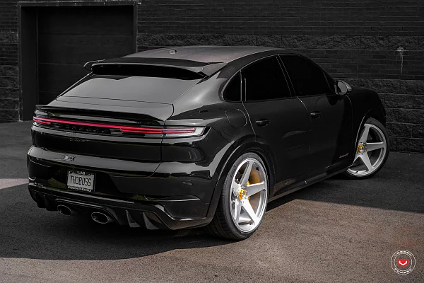 Фото дисков Vossen GEN-01 Сатиновый лак на Porsche Cayenne III