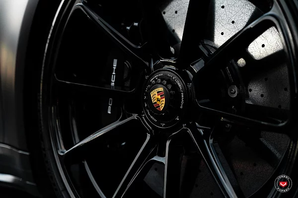 Фото дисков Vossen RS92 Черный глянец на Porsche 911 VIII