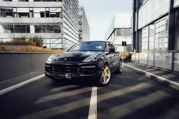 Фото дисков HRE 522M Сатиновая шампань на Porsche Cayenne III