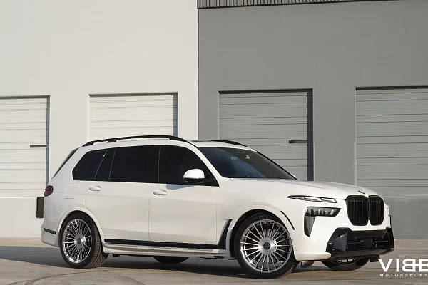 Фото дисков Vossen HF-8 Глянцевый лак на BMW X7 (G07)