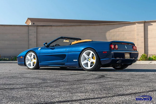 Фото дисков HRE 305M Белый глянец на Ferrari F355