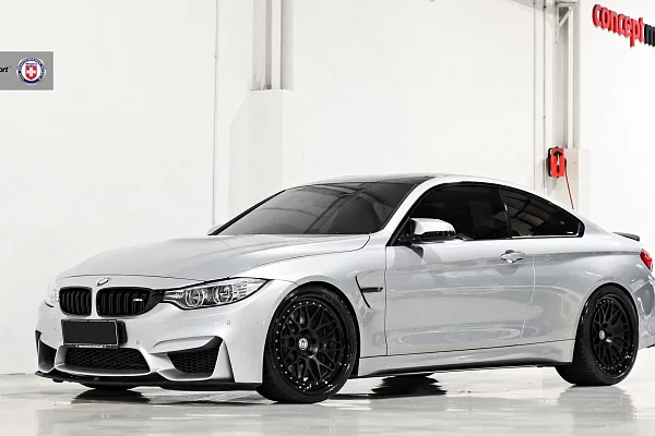 Фото дисков HRE 300 Черный сатин на BMW 4/M4 (F32/F82)