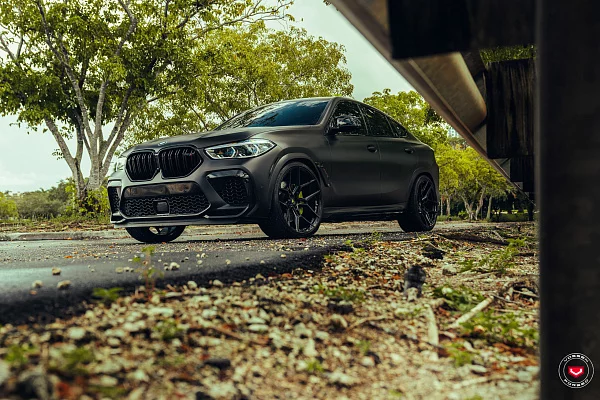 Фото дисков Vossen EVO-4 Черный глянец на BMW X6/X6 M (G06/F96)