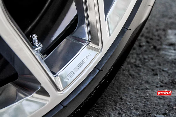 Фото дисков Vossen CG-205 Полированный лак на Mercedes-Benz GLE I