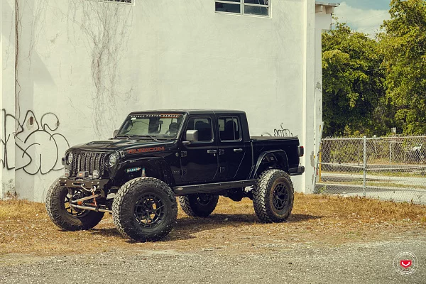 Фото дисков Vossen LC3-01 Черный сатин на Jeep Gladiator II (JT)