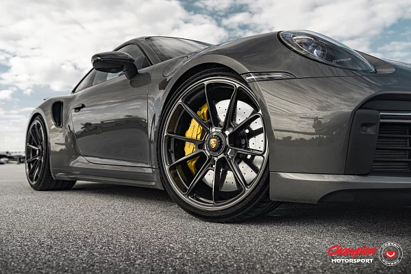 Фото дисков Vossen RS92 Глянцевый графит на Porsche 911 VIII