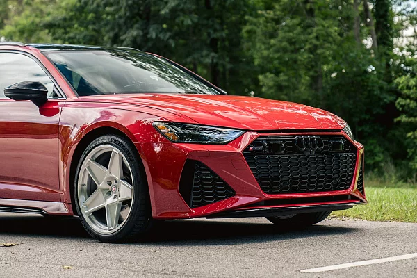 Фото дисков HRE 505M Глянцевый лак на Audi A/RS 6 (C8)