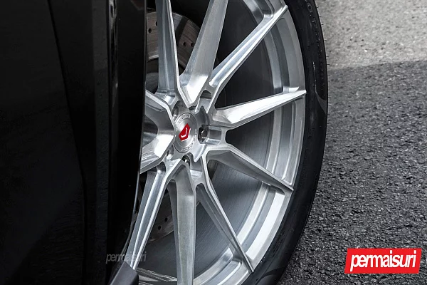 Фото дисков Vossen EVO-2 Глянцевый лак на Mercedes-Benz GLS (X167)